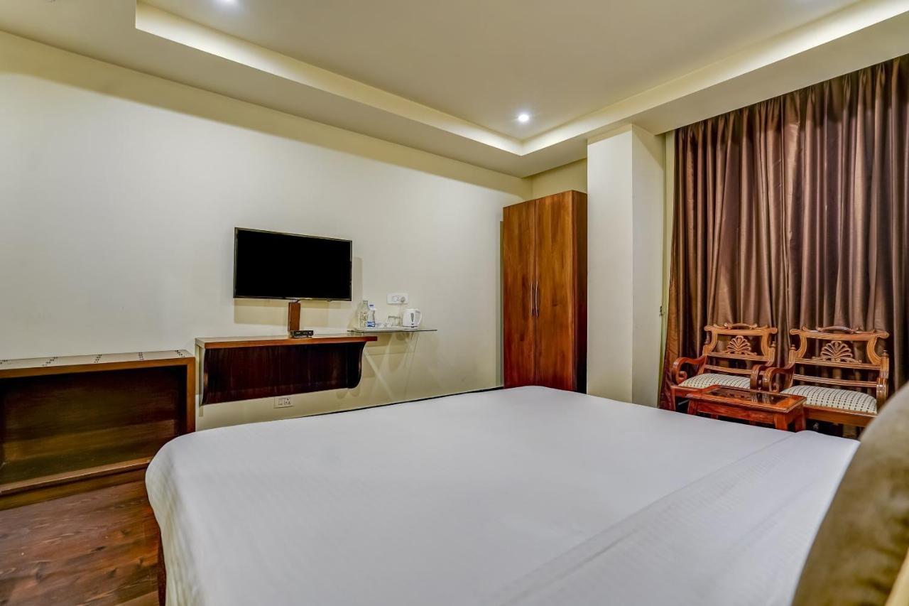 Townhouse 552Hotel Royal Court Jalandhar Luaran gambar