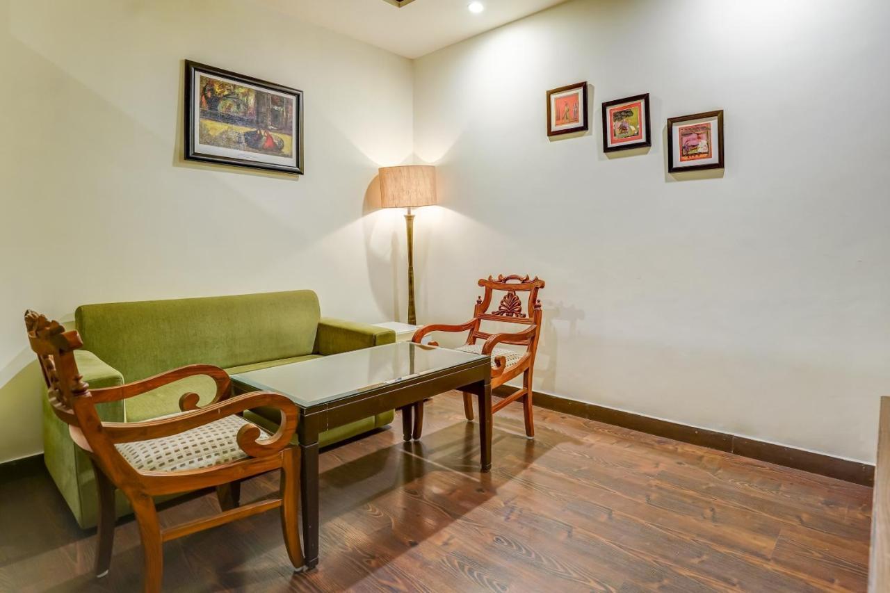 Townhouse 552Hotel Royal Court Jalandhar Luaran gambar